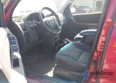 2004 Ford Escape Xlt from USA, damaged, VIN 1FMYU03194KA16778